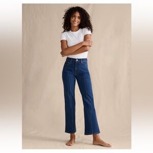 NWT Banana Republic High Rise Bootcut Crop Jean - Petite - Stone Wash